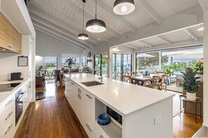 Fridge, microwave, oven, stovetop - 4 Bedroom home with the most Incredible expansive views with huge heated pool! (Waiheke Island)