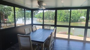 Dining - Lakefront Home with Saltwater Pool, Hot Tub, Firepit, Kayaks.  Pet Friendly (Lexington)