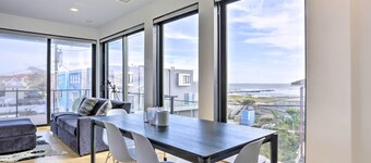 Luxury Long Beach Villa with Ocean Views!