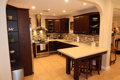 Lovely La Costa condo -walk to Spa & Golf course, close to beach & Legoland