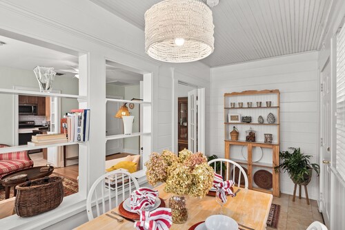 A curated stay in the Historic College Quarter 