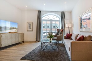 Uklassifisert bilde, 2 av 34, knapp