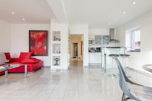 Nicht klassifiziertes Bild, 3 von 38, Schaltfläche