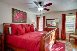 3 bedrooms, desk, laptop workspace, iron/ironing board - Downtown Park City Home on Main Street! (Park City)