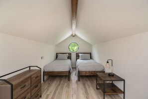 3 bedrooms, Internet, bed sheets