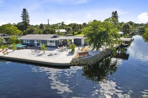 Exterior - AQUA VISTA * WATERFRONT RESORT STYLE * NEAR BEACHES (Venice)