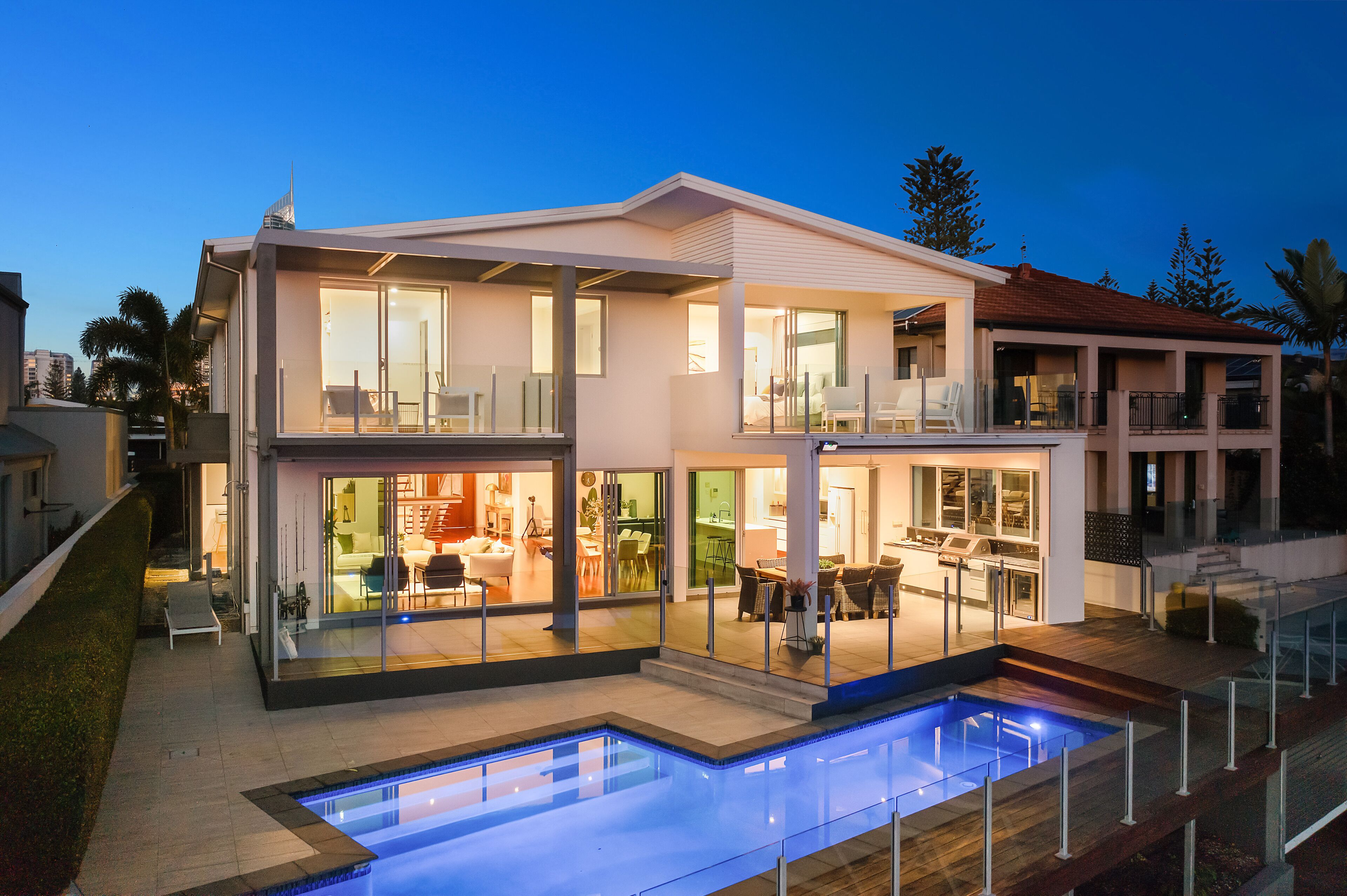Stunning Waterfront home on the Gold Coast*Heated Pool* \nPet Friendly. — image 21
