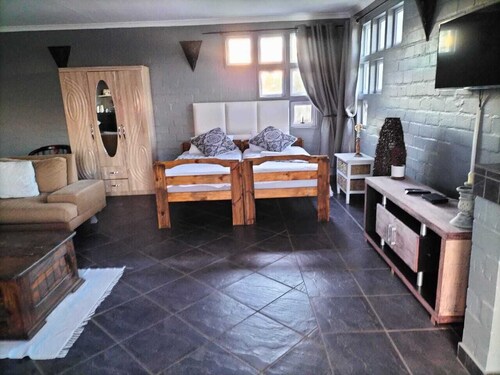 Impeccable 1-Bed Apartment in Cape Town