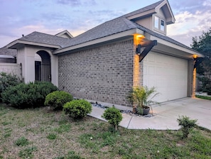 المنشأة من الخارج