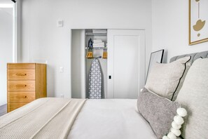 1 camera, ferro/asse da stiro, Wi-Fi, lenzuola