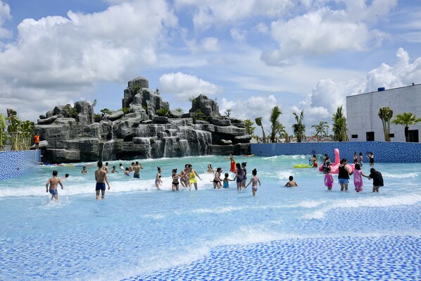 View from room - Ninh Binh Tulip Hotel (Ninh Binh)