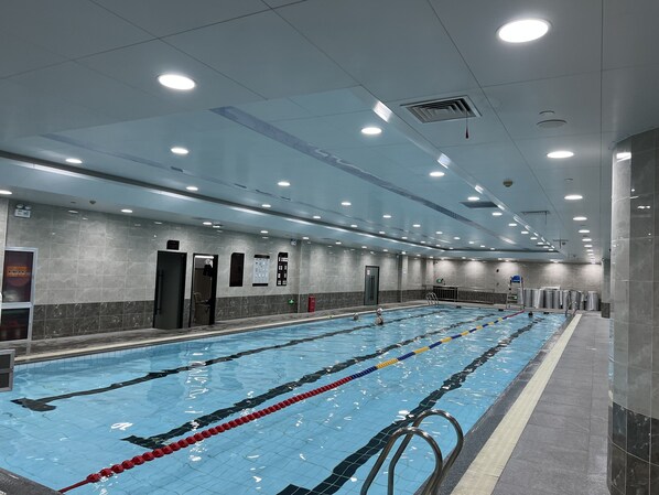 Una piscina techada