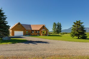 Exterior - Cabin w/ Lake Views, 20 Mi to West Yellowstone (Island Park)