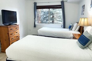 2 Schlafzimmer, Schreibtisch, WLAN, Bettwäsche