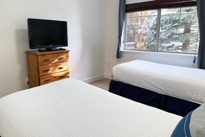 2 quartos, escrivaninha, Wi-Fi, roupa de cama