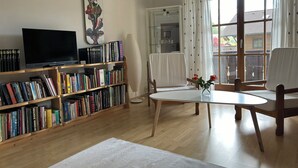 Interior - Vacation apartment for 2 - 5 persons, approx. 85 m², living/sleeping room, 2 bedrooms, kitchenette, 2 bathrooms, 2 balconies, terrace (Bischofswiesen)