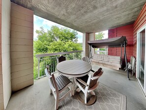 Condo (#304 - No Pets) | Outdoor dining