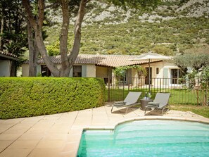 Pool - Rural villa with private pool (Beaumes-de-Venise)