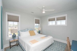 5 habitaciones, tabla de planchar con plancha, wifi y ropa de cama 