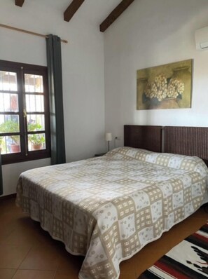 2 dormitorios, tabla de planchar con plancha, wifi gratis y ropa de cama