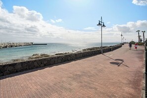 Vlak bij het strand