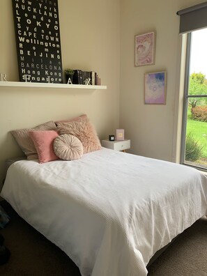 4 Schlafzimmer, Bügeleisen/Bügelbrett, kostenloses WLAN, Bettwäsche