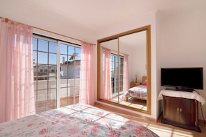 3 chambres, Wi-Fi gratuit, draps fournis