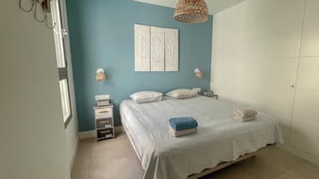 2 slaapkamers, een strijkplank/strijkijzer, gratis wifi, beddengoed