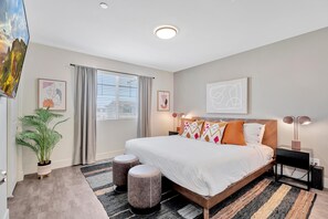 7 makuuhuonetta, silitysrauta/-lauta, vauvan matkasänky, ilmainen Wi-Fi