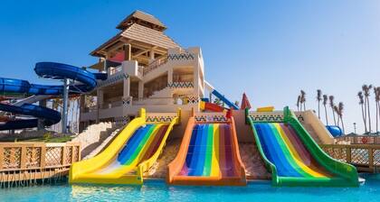 Hawana Salalah Lily 5 Star Apartment with lagon and sea view, swimming pool, gym