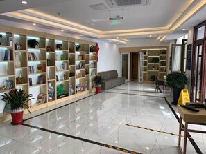 Lobby - Shell Beijing Fangshan Chengguan Metro Station Hotel (Fangshan)