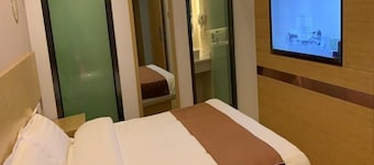 Shell Beijing Fangshan Chengguan Metro Station Hotel