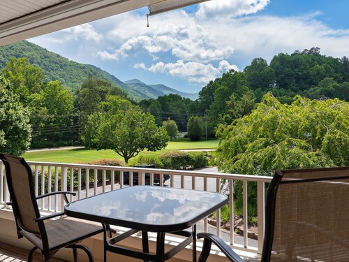 3's a Birdie - 2BR, 2BA Condo, Golf & Mountain View