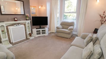 Cottage | Interior