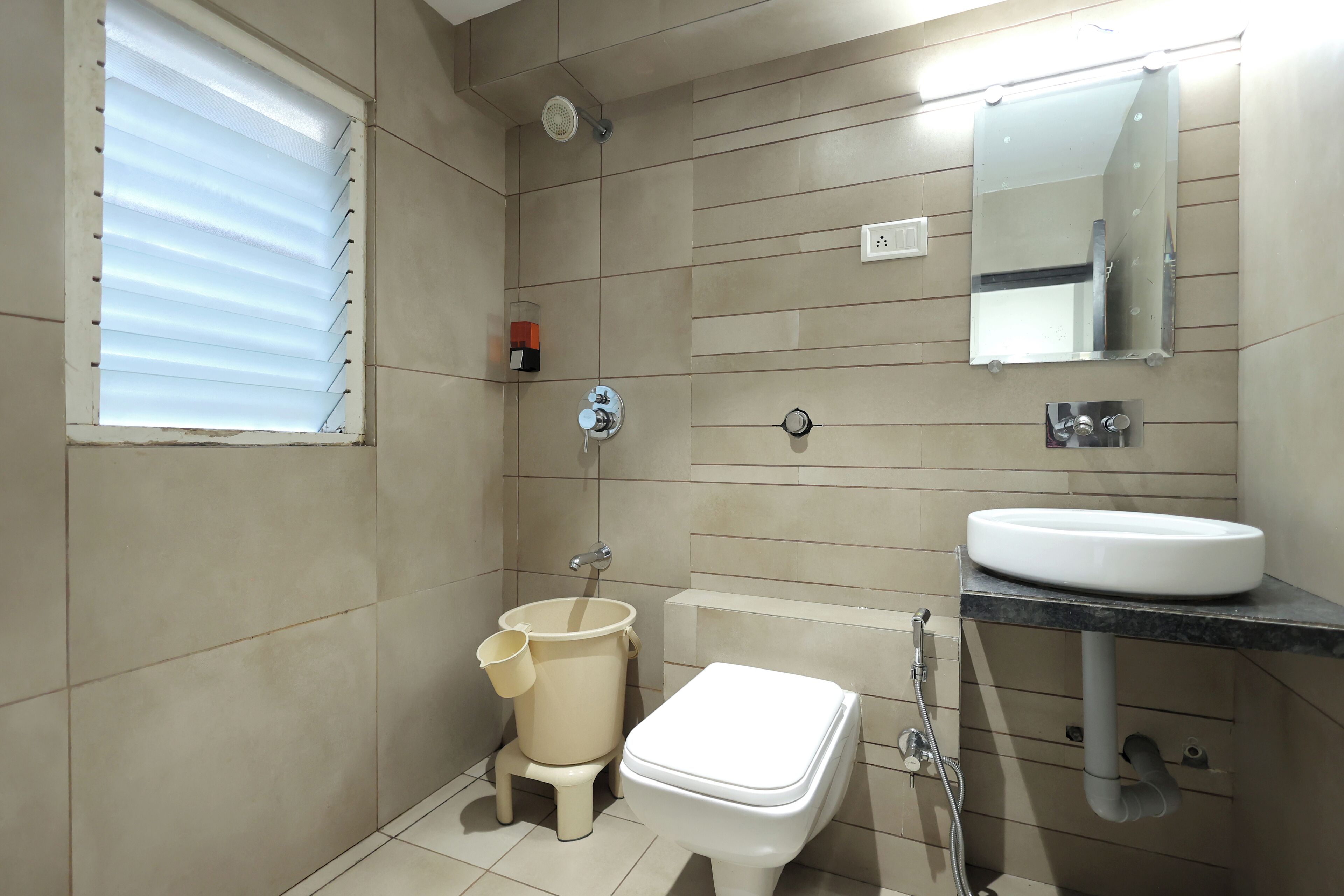 basic room | bathroom | shower, rainfall showerhead, towels