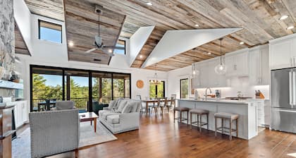 Hilltop Lodge | Opulent Lakefront Living & Private Dock on Lake James!