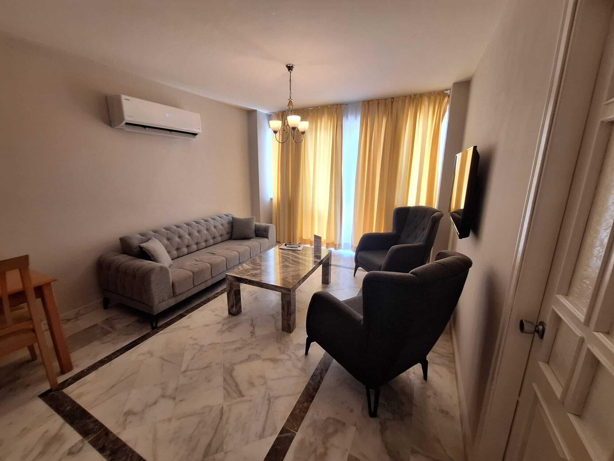 Family Duplex | Desk, free WiFi, bed sheets