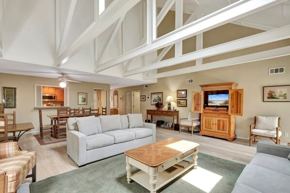 Villa, 2 Bedrooms | Living area
