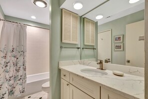 Villa, 2 Bedrooms | Bathroom