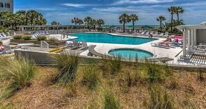 Shorenugh - Bright Villa with Rooftop Pool Next to Coligny Plaza by RedAwning