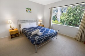 3 chambres, fer et planche à repasser, Wi-Fi gratuit, draps fournis