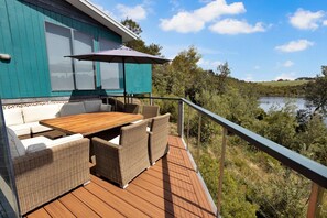 Outdoor dining - Arukah House - Waterfront property with magnificent views from every room! (Lakes Entrance)