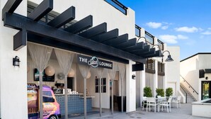 Outdoor dining - Holiday House #73: Desert Color Lagoon + Beaches (St. George)