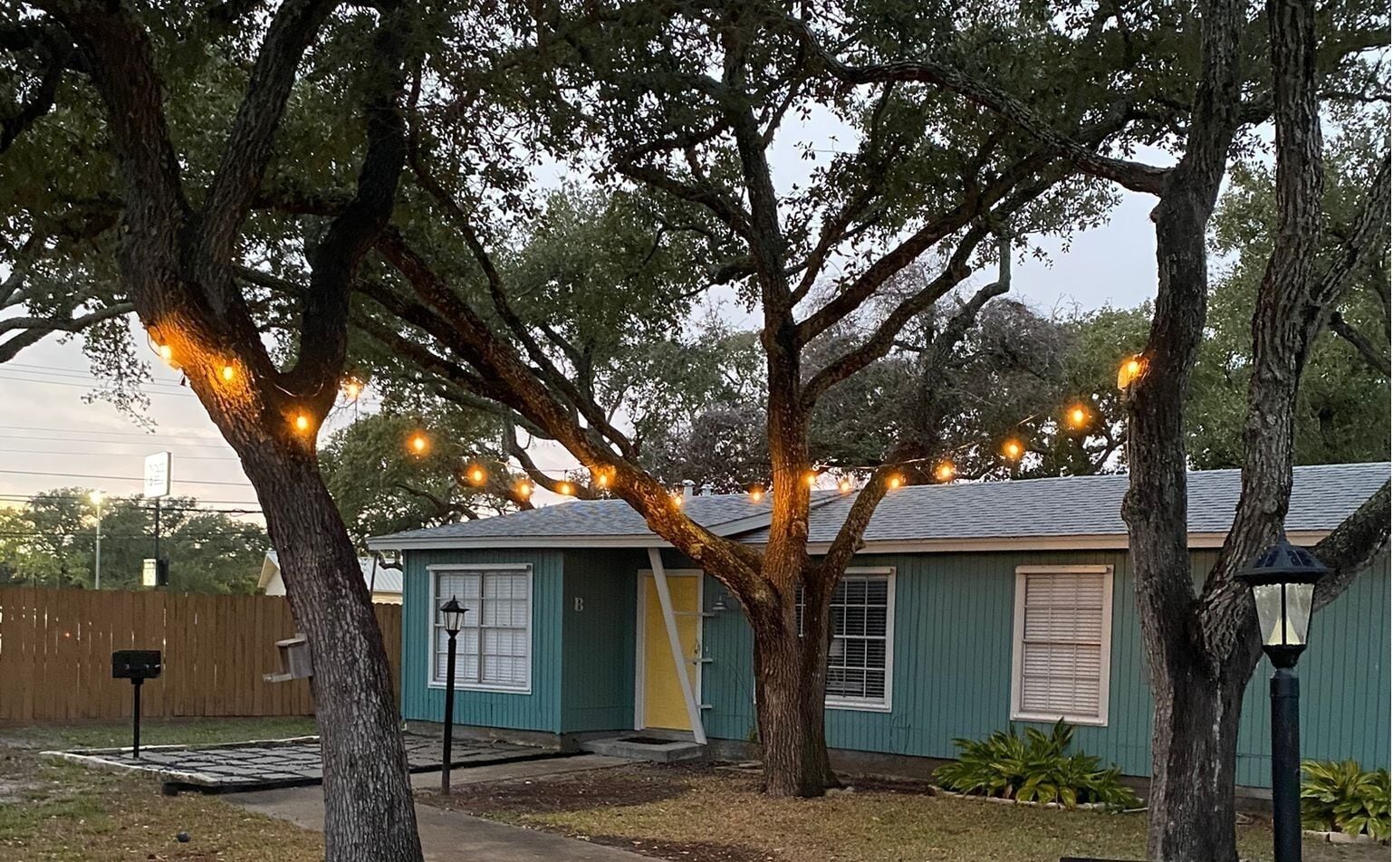 Rockport Slam Bungalows - Redfish Unit - 5 min to beach