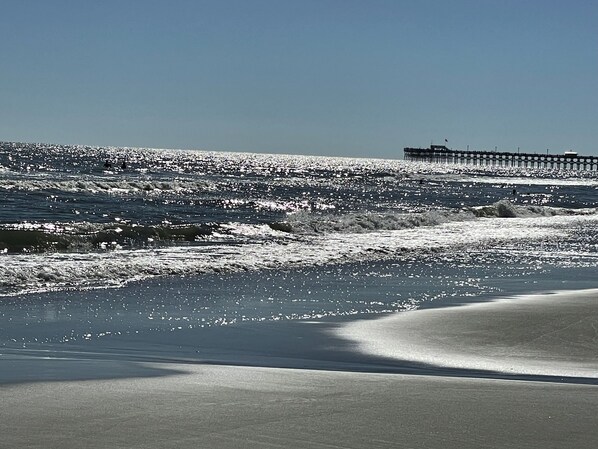 Plage, chaises longues