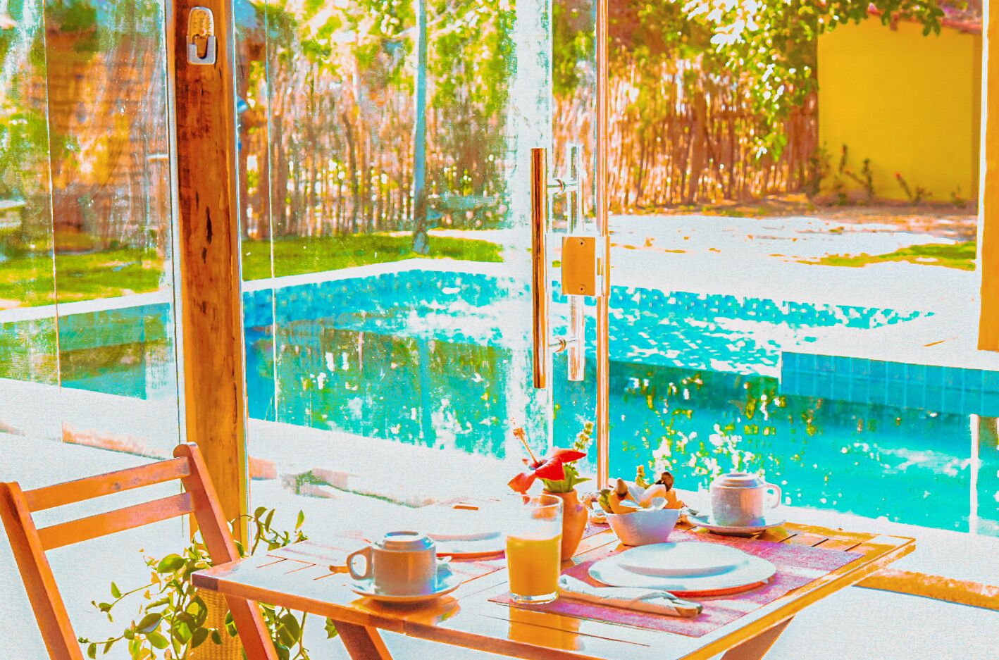 Café da manhã com buffet grátis todos os dias