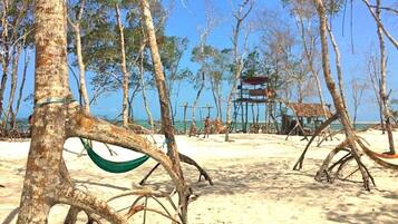 Serviço de traslado de/para a praia, toalhas de praia