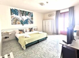 Superior Double Room | Minibar, free WiFi, bed sheets, wheelchair access