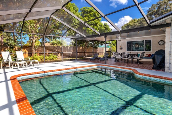 Piscine extérieure, piscine chauffée