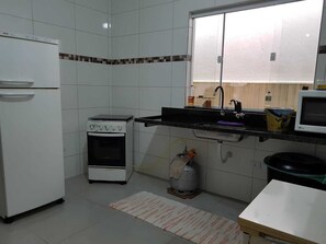 Geladeira, cooktop, liquidificador